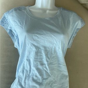 Crochet shoulder t-shirt